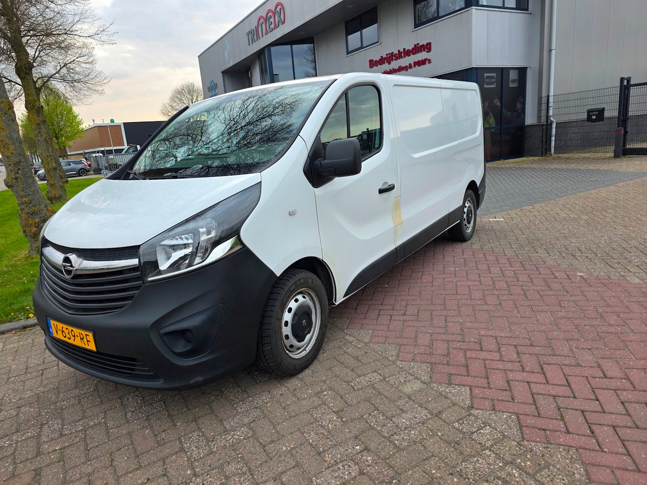 Opel Vivaro - 1.6 CDTI L2H1 DC Selection 1.6 CDTI L2H1 DC Selection - AutoWereld.nl