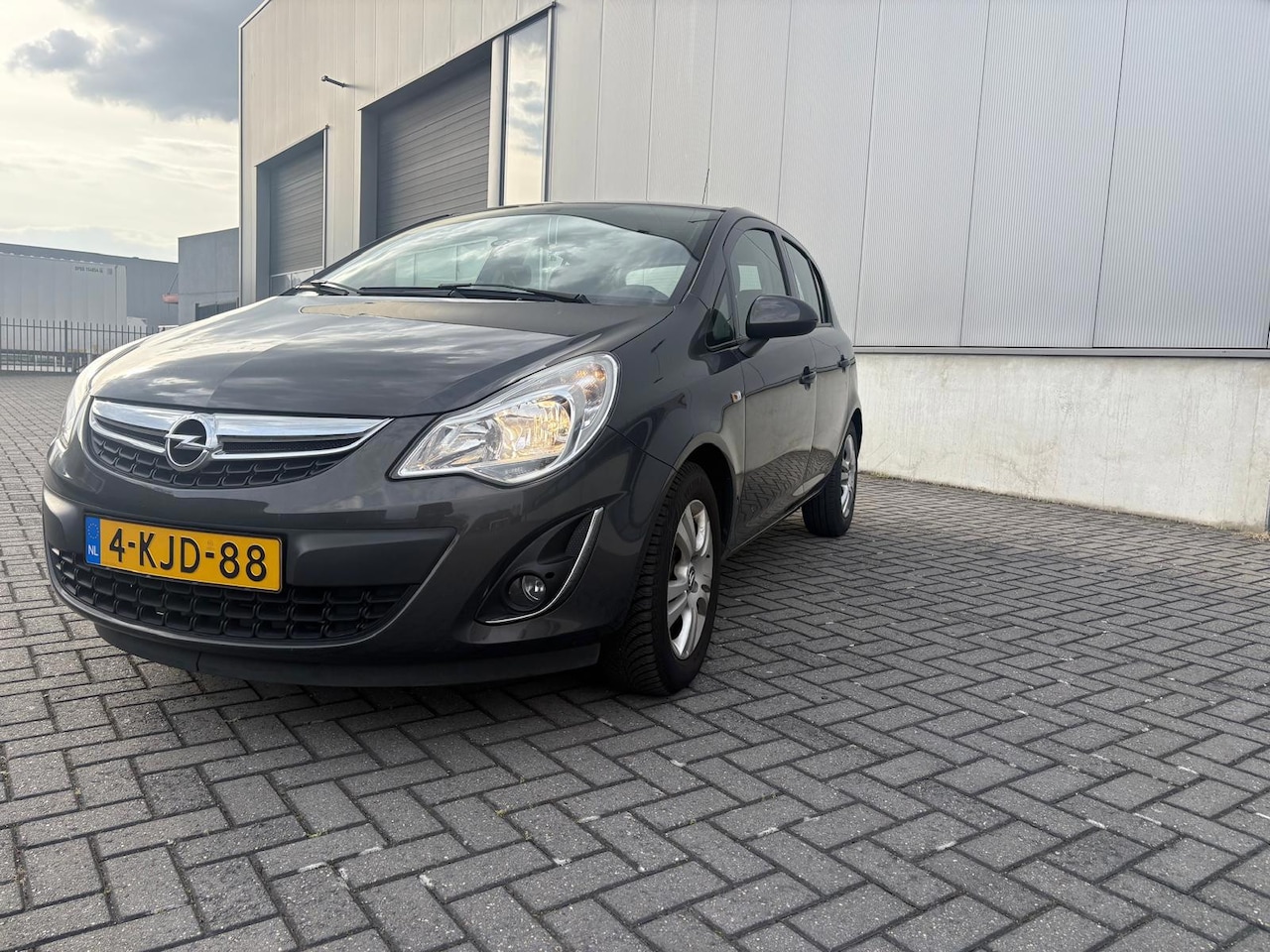 Opel Corsa - 1.2-16V Berlin- 5Deur-NAP - AutoWereld.nl