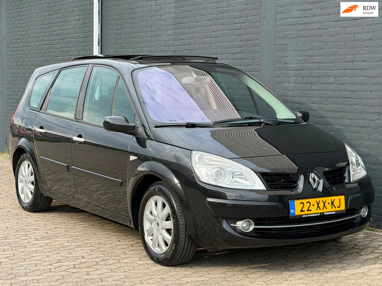 Renault Grand Scénic - 2.0-16V Tech Line 7p. NAVI CRUISE PDC TREKHAAK PANO - AutoWereld.nl