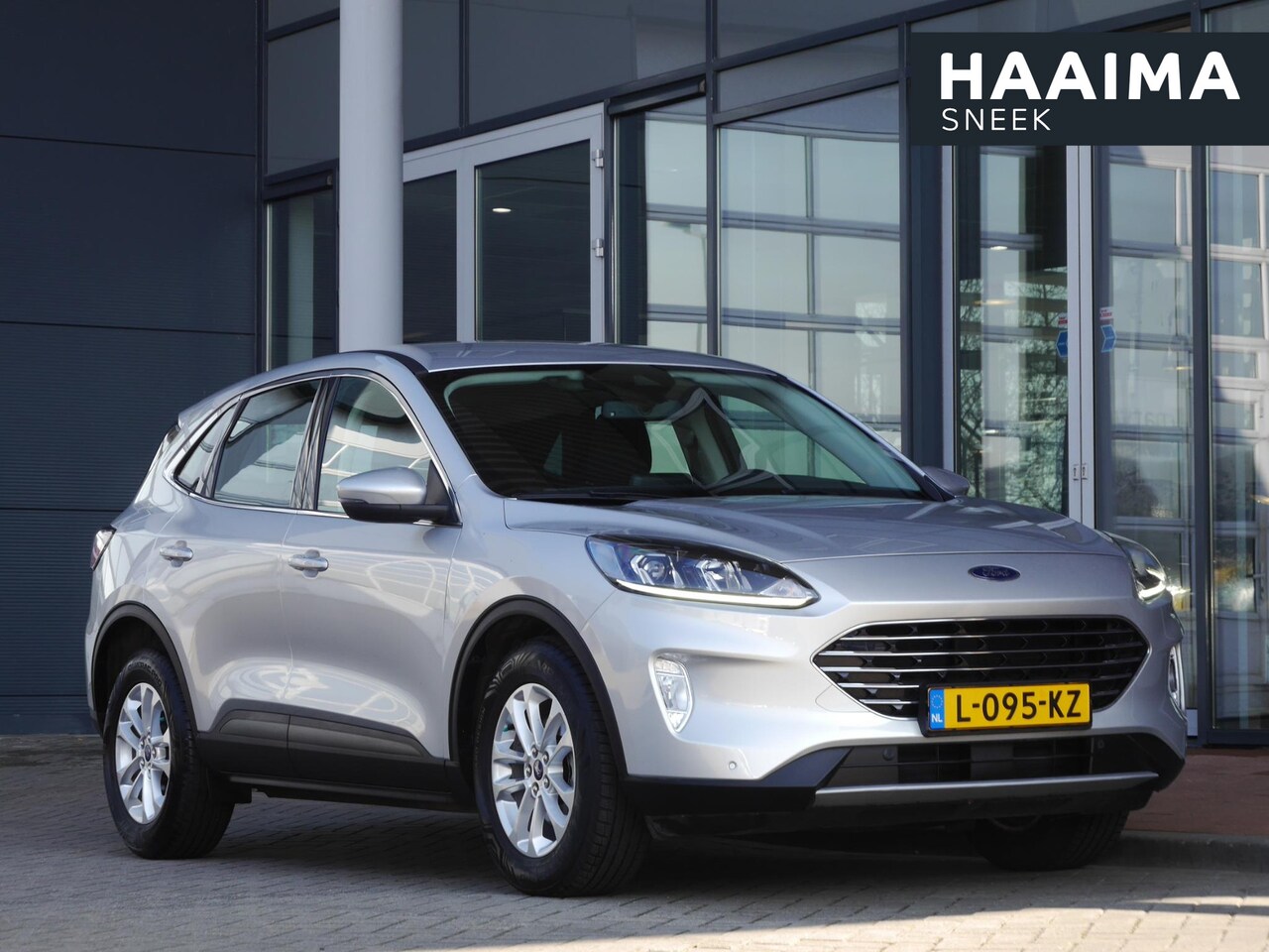 Ford Kuga - 2.0 TDCi Titanium | Diesel | Trekhaak | 1900KG trekgewicht | Keyless entry en start | Lich - AutoWereld.nl