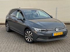 Volkswagen Golf - 2.0 TDI Life Business / APK / SFEER VERLICHT. / CRUISE / NETTE AUTO / INRUIL MOG