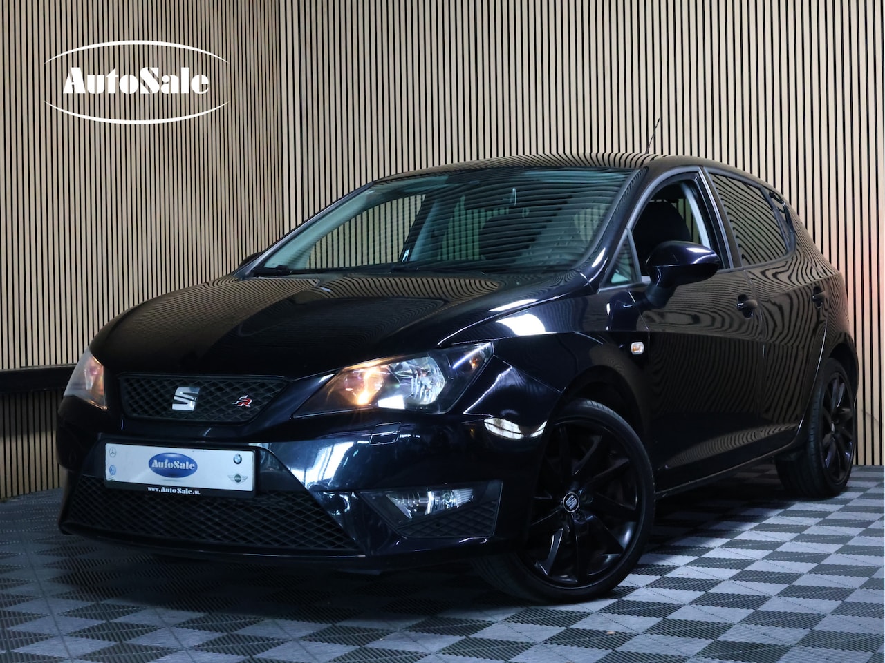 SEAT Ibiza - 1.2 TSI FR DSG CRUISE NAVI BT STOELVW CLIMA '14 - AutoWereld.nl
