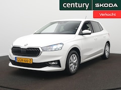 Skoda Fabia - 1.0 TSI Selection / Airco / Sensoren / Carplay