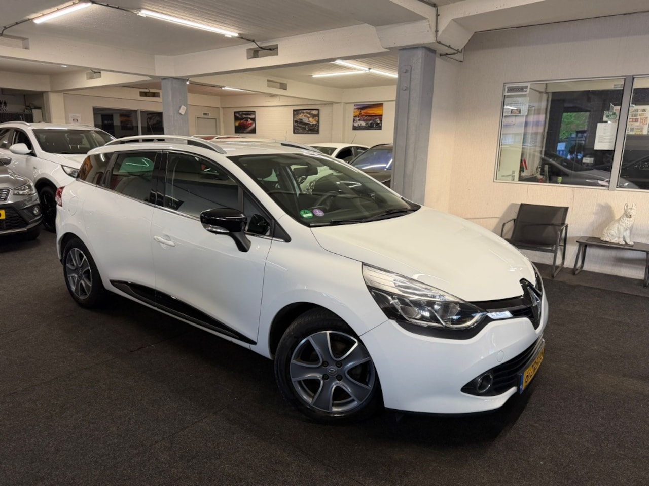 Renault Clio Estate - 0.9 TCe Night&Day*NAP*Navi*Velgen*Trekhaak - AutoWereld.nl