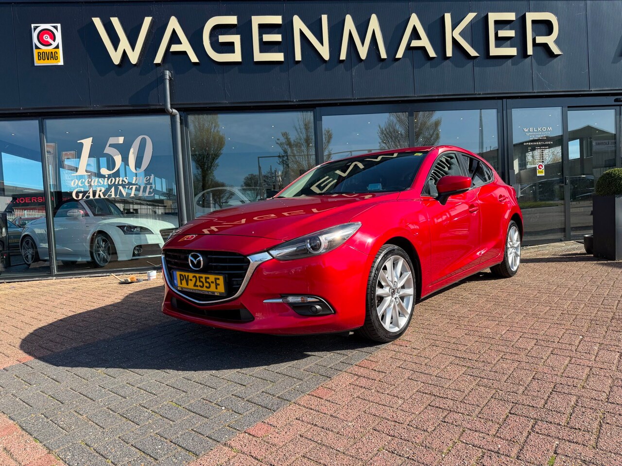 Mazda 3 - 2.0 SkyActiv-G 120 SkyLease GT LEDER|NAV|Cam|Carplay - AutoWereld.nl