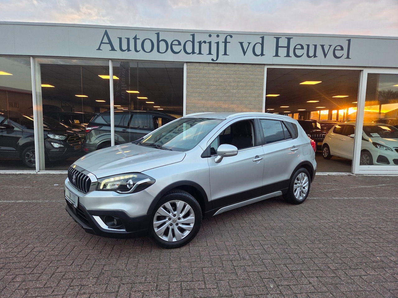 Suzuki S-Cross - 1.0 Boosterjet Business *Camera*Stoelverw * led* Navigatie *automatische Licht en regen Se - AutoWereld.nl