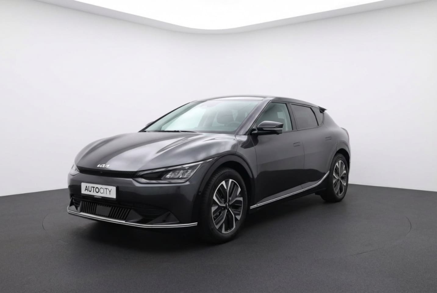 Kia EV6 - Plus 77.4 kWh 100% SOH l Camera l Keyless - AutoWereld.nl