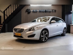 Volvo V60 - 2.0T Summum Navi, Stoelverwarming