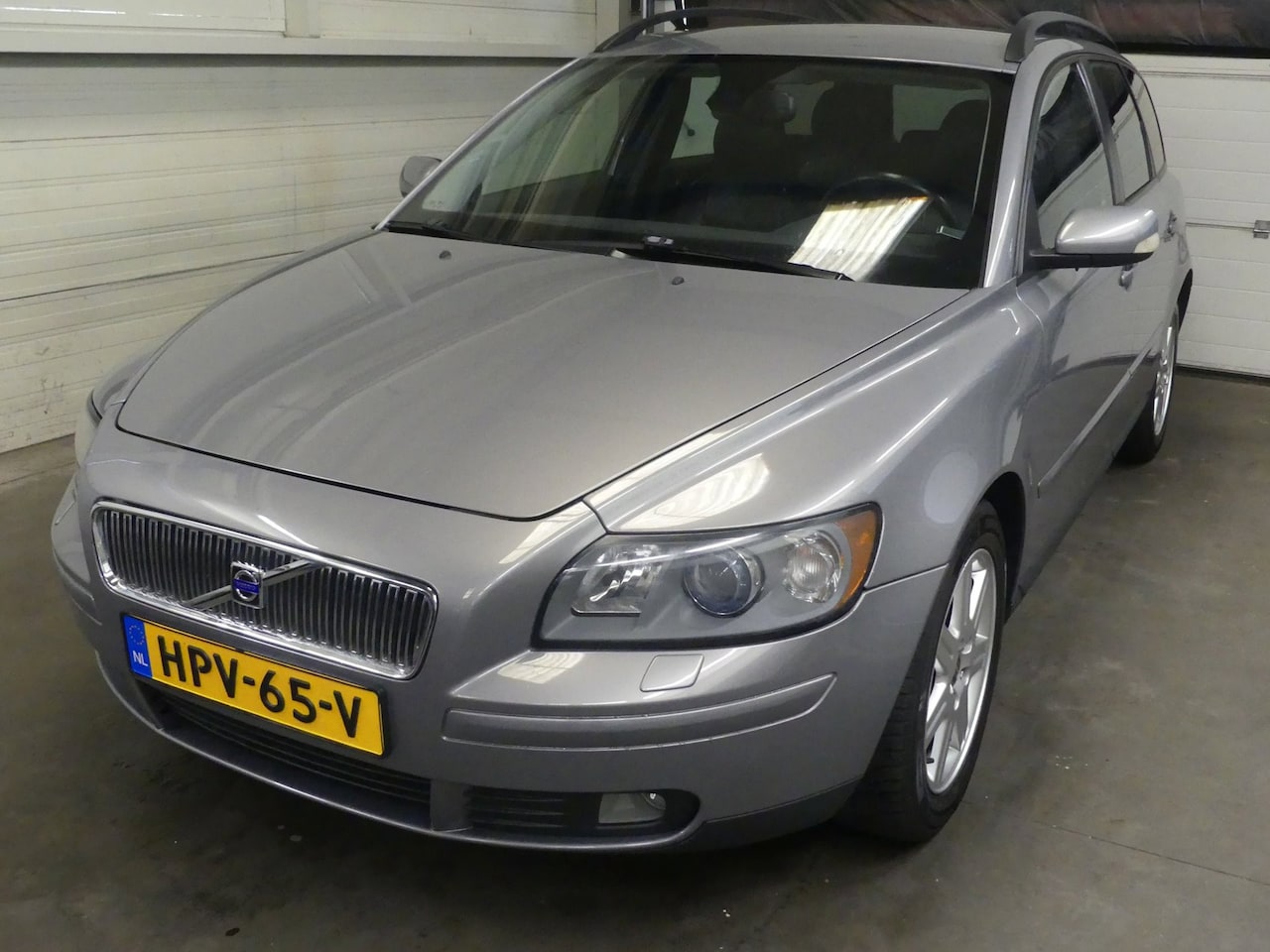 Volvo V50 - 1.8 Momentum - Trekhaak - Cruise Control - Stoelverwarming - AutoWereld.nl
