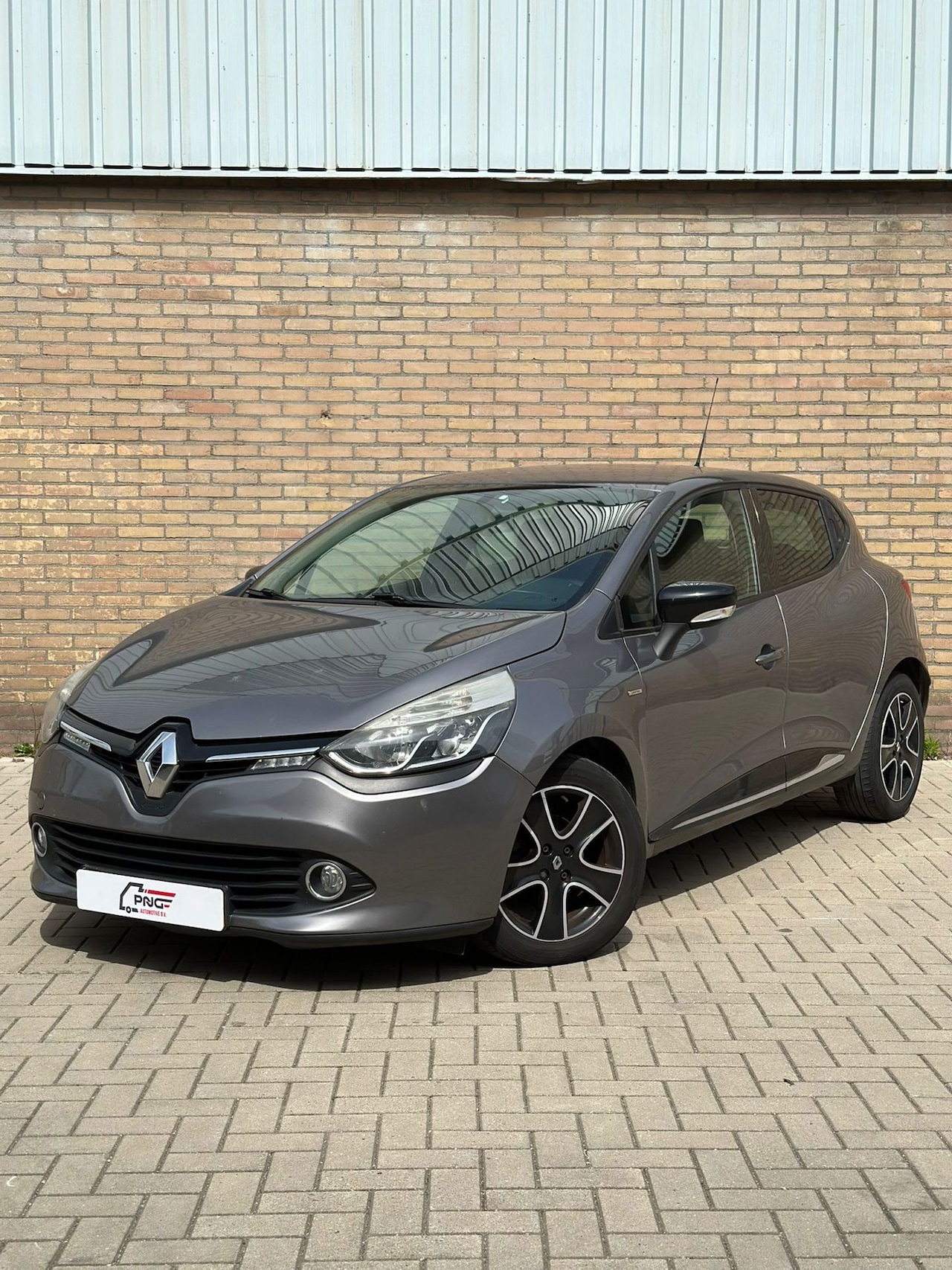 Renault Clio - 0.9 TCe ECO Night&Day AIRCO - CRUISE - NAVI - AutoWereld.nl