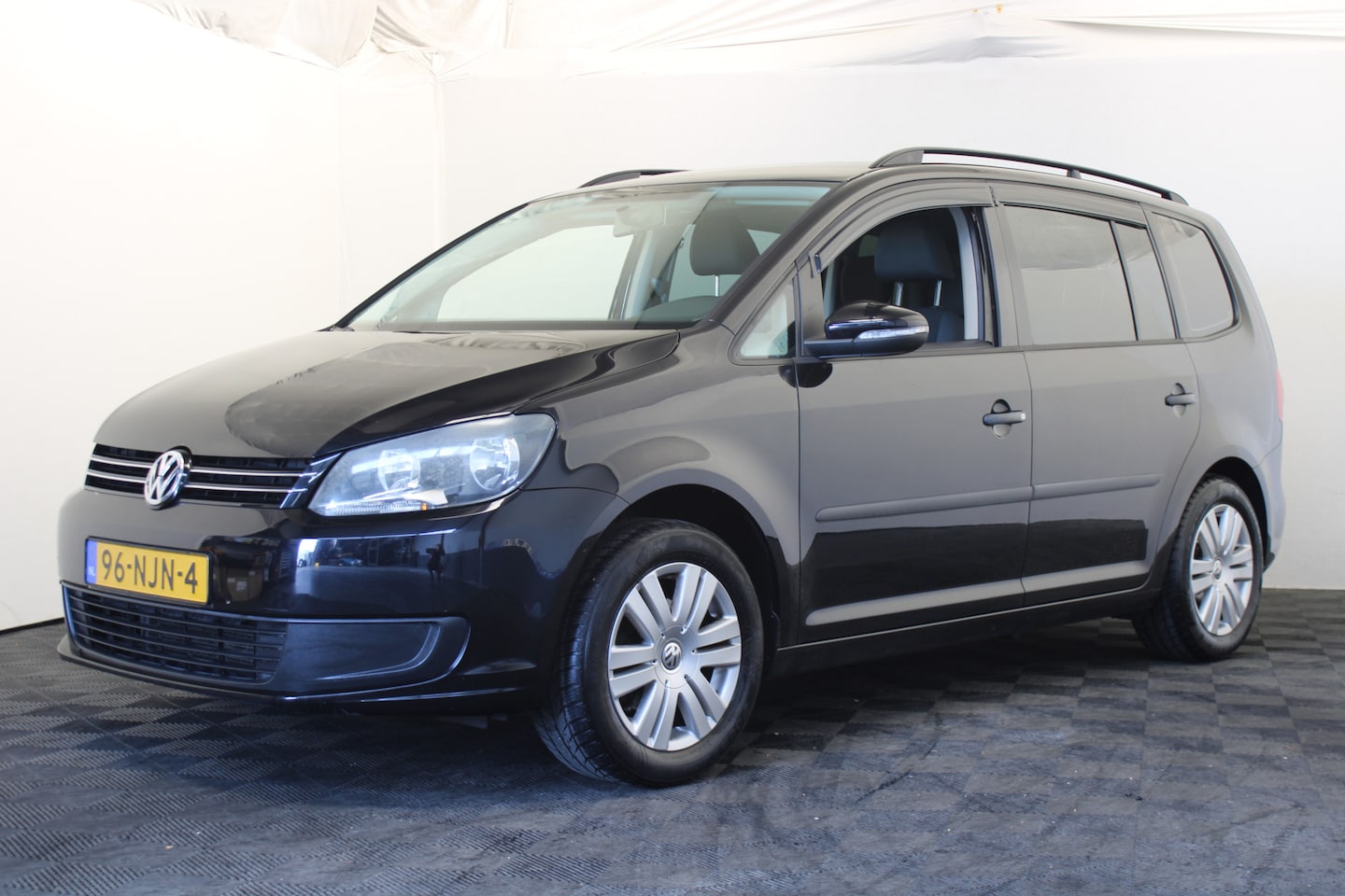Volkswagen Touran - 1.2 TSI Trendline Bluemotion 7p. |7 Persoons|Navi|Trekhaak| - AutoWereld.nl
