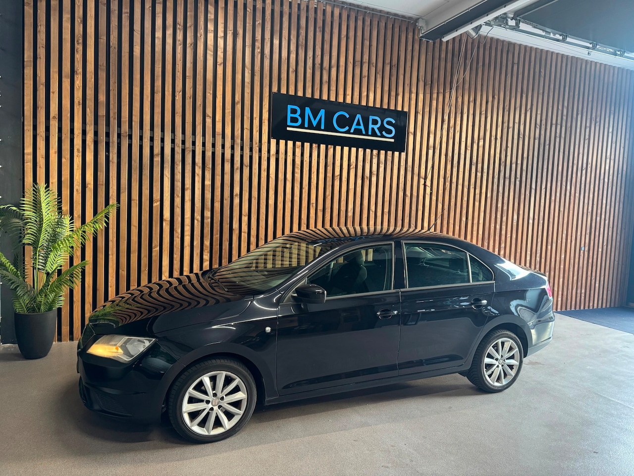 SEAT Toledo - 1.2 TSI Businessline High Airco, Pdc - AutoWereld.nl