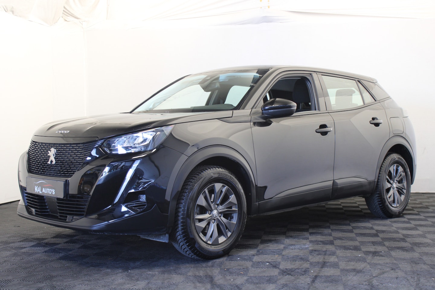 Peugeot 2008 - 1.2 PureTech Active |Navi|Carplay| - AutoWereld.nl