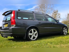 Volvo V70 - 2.5 R