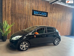 Peugeot 208 - 1.2 PureTech Roland Garros Airco, Pano, Cruise