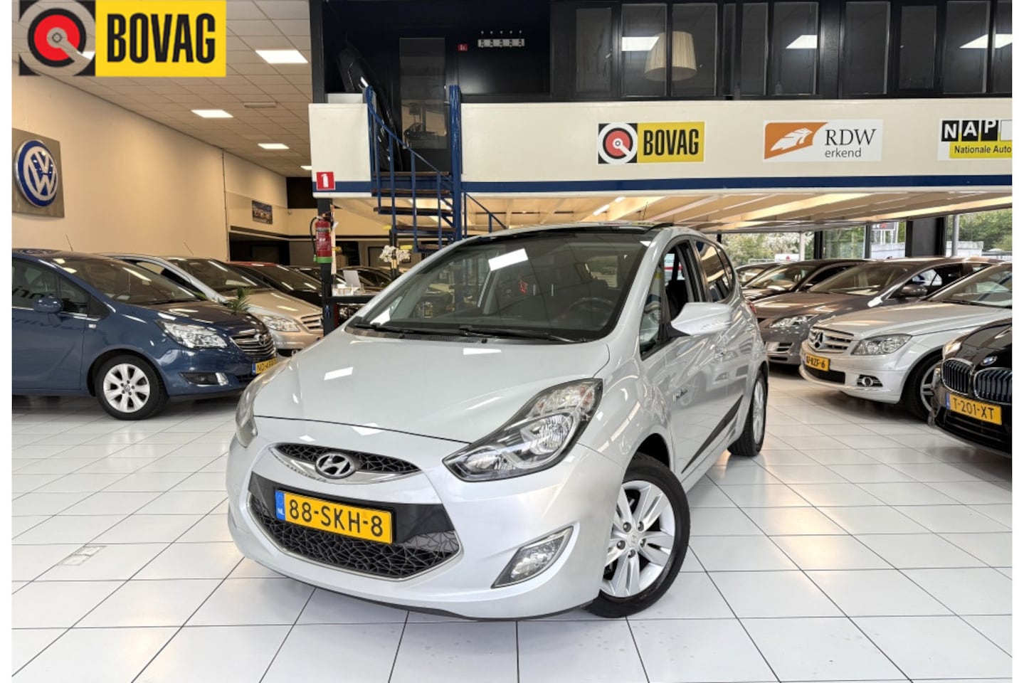 Hyundai ix20 - 1.6i i-Catcher Bovag Garantie Panoramadak - AutoWereld.nl