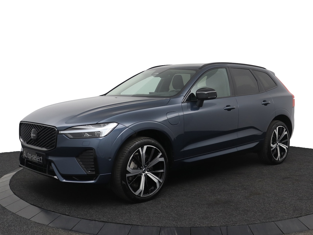 Volvo XC60 - T8 HYBRID AWD Plus Dark|H&K|HUD|360CAM|TREKHAAK - AutoWereld.nl