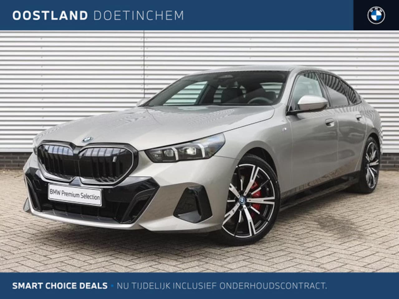 BMW i5 - xDrive40 M Sport / Adaptief onderstel professional / Adaptieve LED / Stoelventilatie / Par - AutoWereld.nl