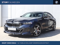 BMW i5 - eDrive40 M Sport / Panoramadak / Trekhaak / Bowers & Wilkins / Adaptieve LED / Parking Ass