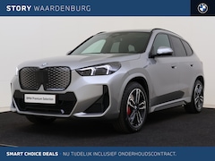 BMW iX1 - eDrive20 M Sport / Panoramadak / Trekhaak / Sportstoelen / M Adaptief onderstel / Comfort