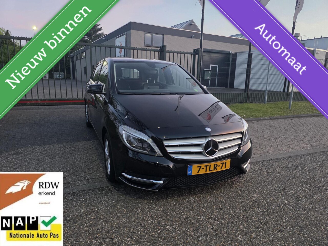 Mercedes-Benz B-klasse - 180 Ambition 2014 AUT ZWART NAVI/PDC/LEDER - AutoWereld.nl