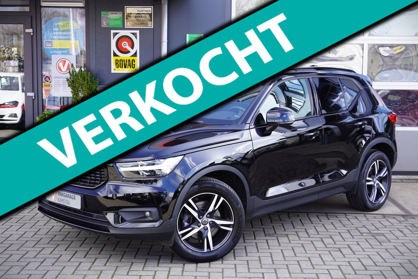 Volvo XC40 - 2.0 T4 R-Design NAP Pano/Winterpak./Cruise/Trekh. - AutoWereld.nl