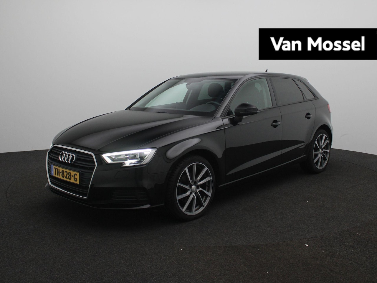 Audi A3 Sportback - 1.0 TFSI Pro Line | Navi | Cruise control | Parkeersensoren achter | 18" Lichtmetalen velg - AutoWereld.nl