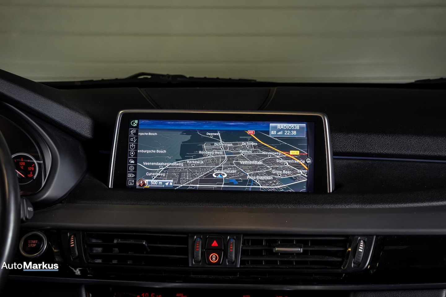 BMW X5 - xDrive40e 3X M-Sport|HUD|Pano|Soft-Close|Shadowline|Memory|Comfortstoelen - AutoWereld.nl