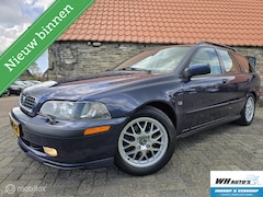 Volvo V40 - 2.0 T4 Ultra 200pk