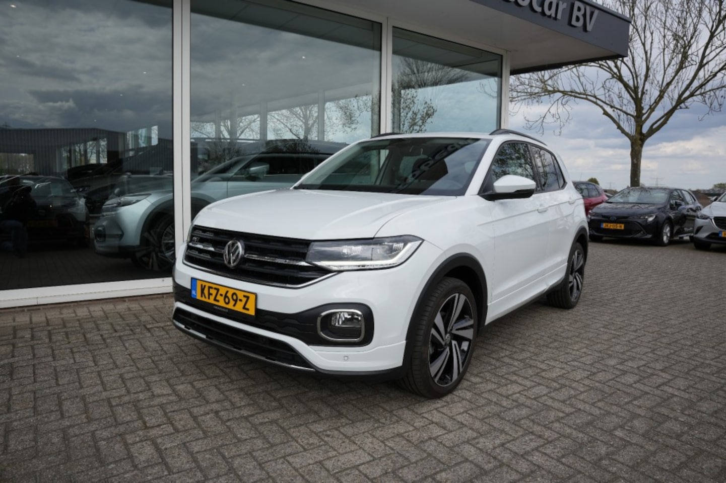 Volkswagen T-Cross - 1.0 TSI STYLE BNS R/Camera/Carplay/Navi - AutoWereld.nl
