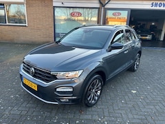 Volkswagen T-Roc - 1.0 TSI STYLE Geen bijkomende kosten Nederlandse auto