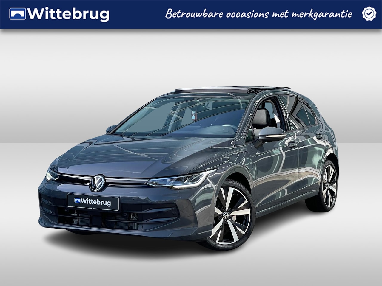 Volkswagen Golf - 1.5 eHybrid 204PK DSG Life Edition / Panoramadak / Digital Cockpit Pro / 18'' LMV / VW - AutoWereld.nl