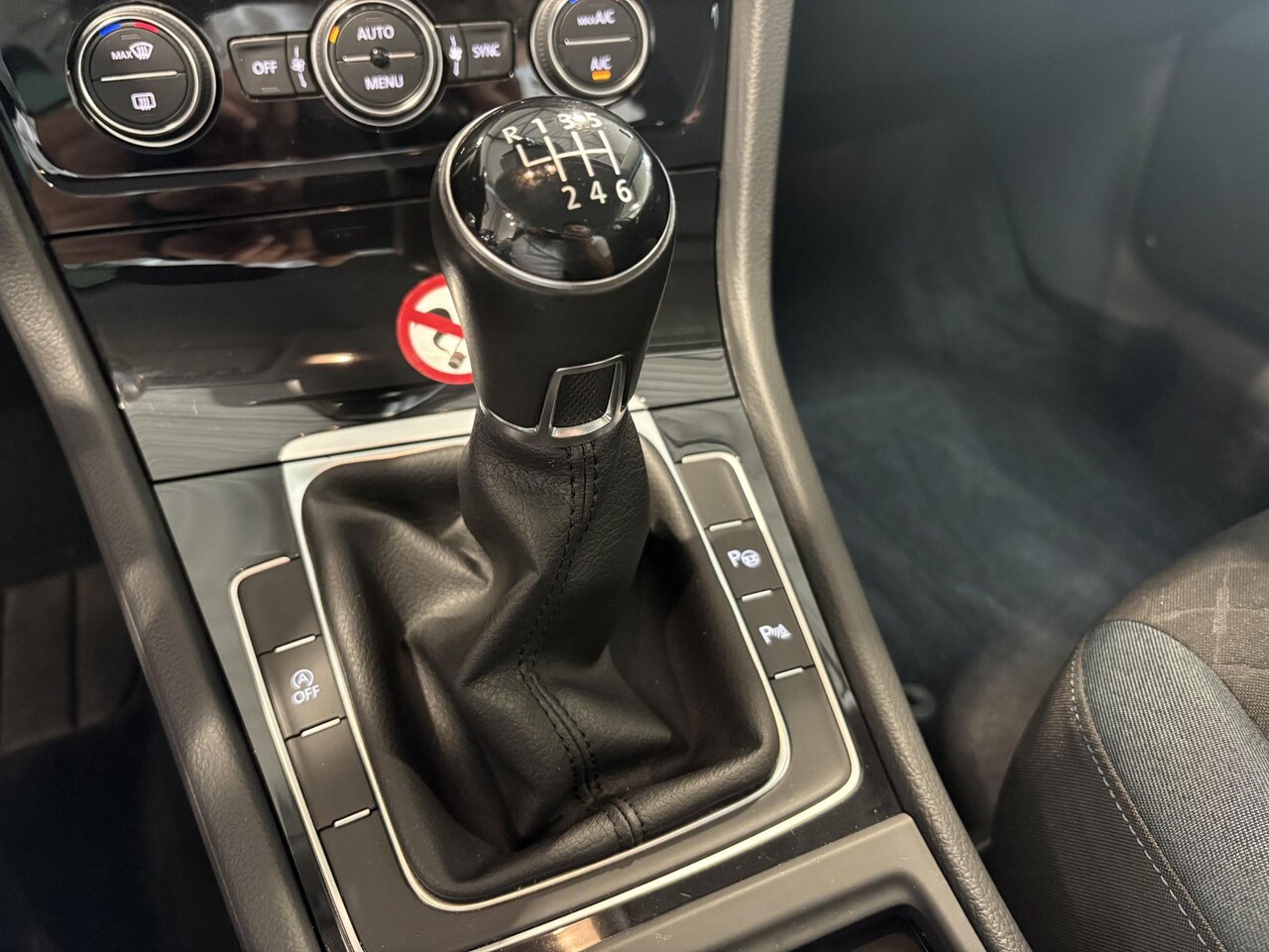 Volkswagen Golf Variant - 1.0 TSI IQ.DRIVE | ACC | LED | Navi | Lage kilometerstand