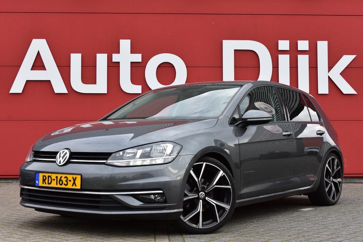 Volkswagen Golf - 1.0 TSI 140pk Comfortline LED | Carplay | Navi | Clima | Adapt. Cruise | DAB | PDC V+A - AutoWereld.nl