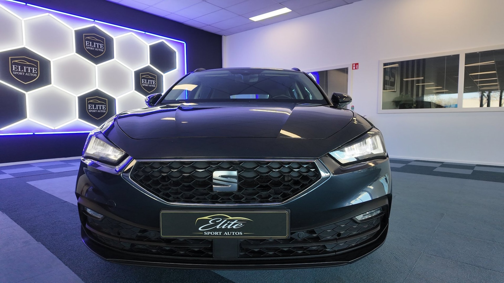 SEAT Leon Sportstourer - 1.0 TSI Style Business Intense 1.0 TSI Style Business Intense - AutoWereld.nl