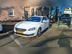 Volvo V60 - 2.4 D6 AWD Plug-In Hybrid Summum
