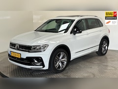 Volkswagen Tiguan - 2.0 TSI 4Motion R-Line Business benzine automaat navigatie panoramadak trekhaak stoelverwa