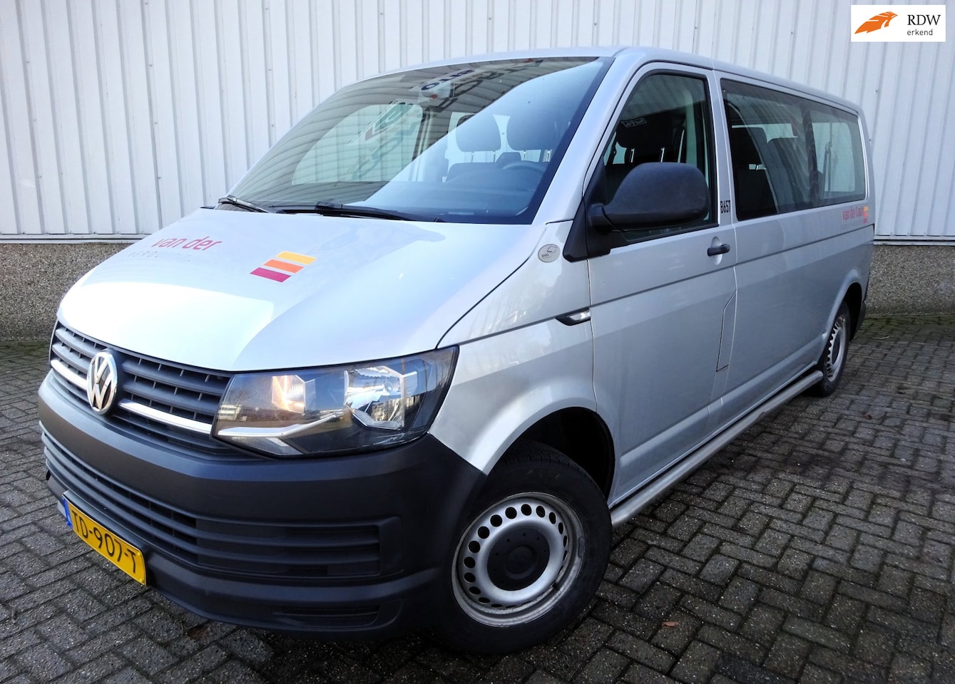Volkswagen Transporter Kombi - 2.0 TDI L2H1 Comfortline | 9 pers | Airco - AutoWereld.nl