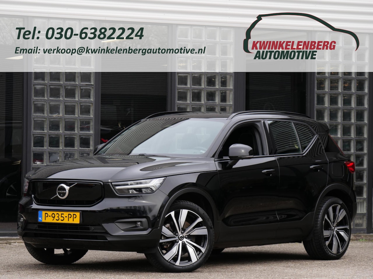 Volvo XC40 - RECHARGE PRO/ PANORAMADAK/ 360°CAMERA/ TREKHAAK/ ELEKT. STOELEN/ H&K AUDIO/ SOH 94% - AutoWereld.nl
