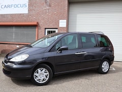 Peugeot 807 - 2.0 ST NAP Trekhaak PDC Cruise Airco APK