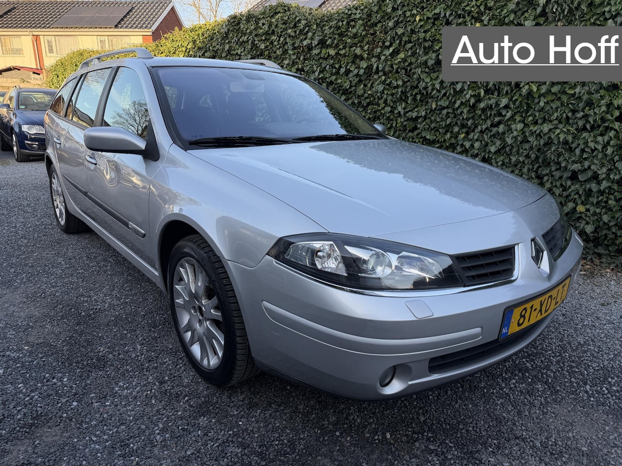 Renault Laguna Grand Tour - 2.0-16V Tech Line Automaat | Xenon | Navi | Autom. Airco | Cruise Control | LMV | PDC | Ha - AutoWereld.nl