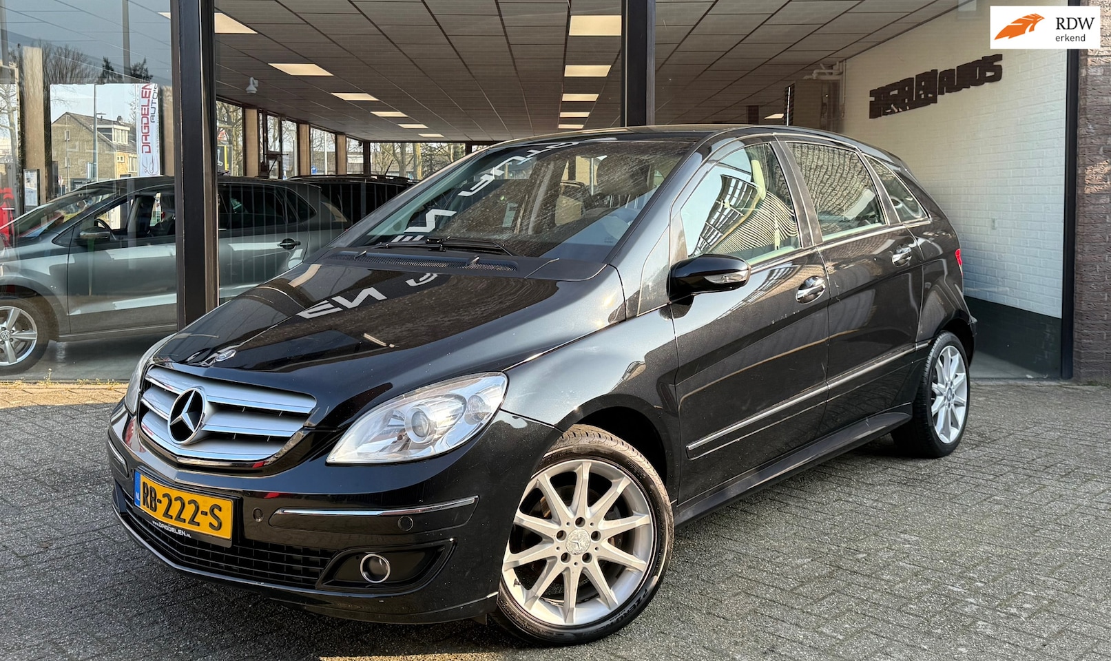 Mercedes-Benz B-klasse - 200 AUTOMAAT | CLIMA | CRUISE | PDC | LMV | NAP - AutoWereld.nl