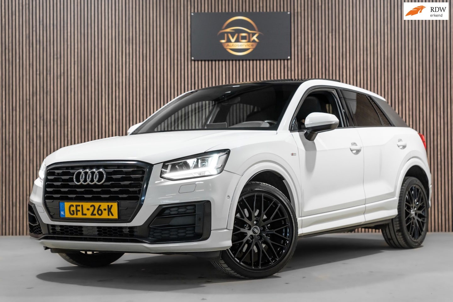 Audi Q2 - 35 TFSI CoD Sport S-Line DSG PANO NAVI PDC - AutoWereld.nl