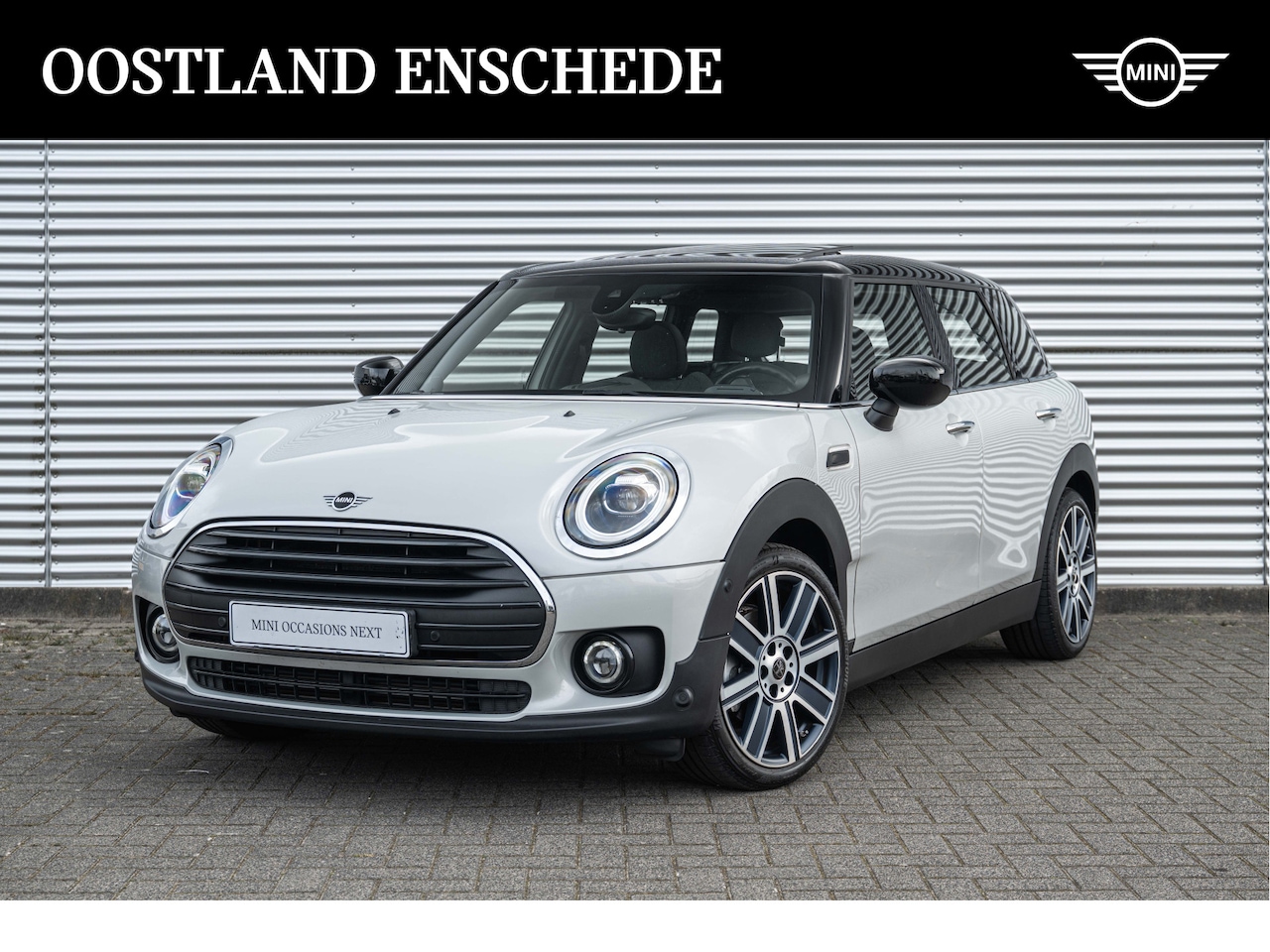 MINI Clubman - Cooper Automaat / Richmond Park Edition / Panoramadak / Comfort Access / LED / Harman-Kard - AutoWereld.nl