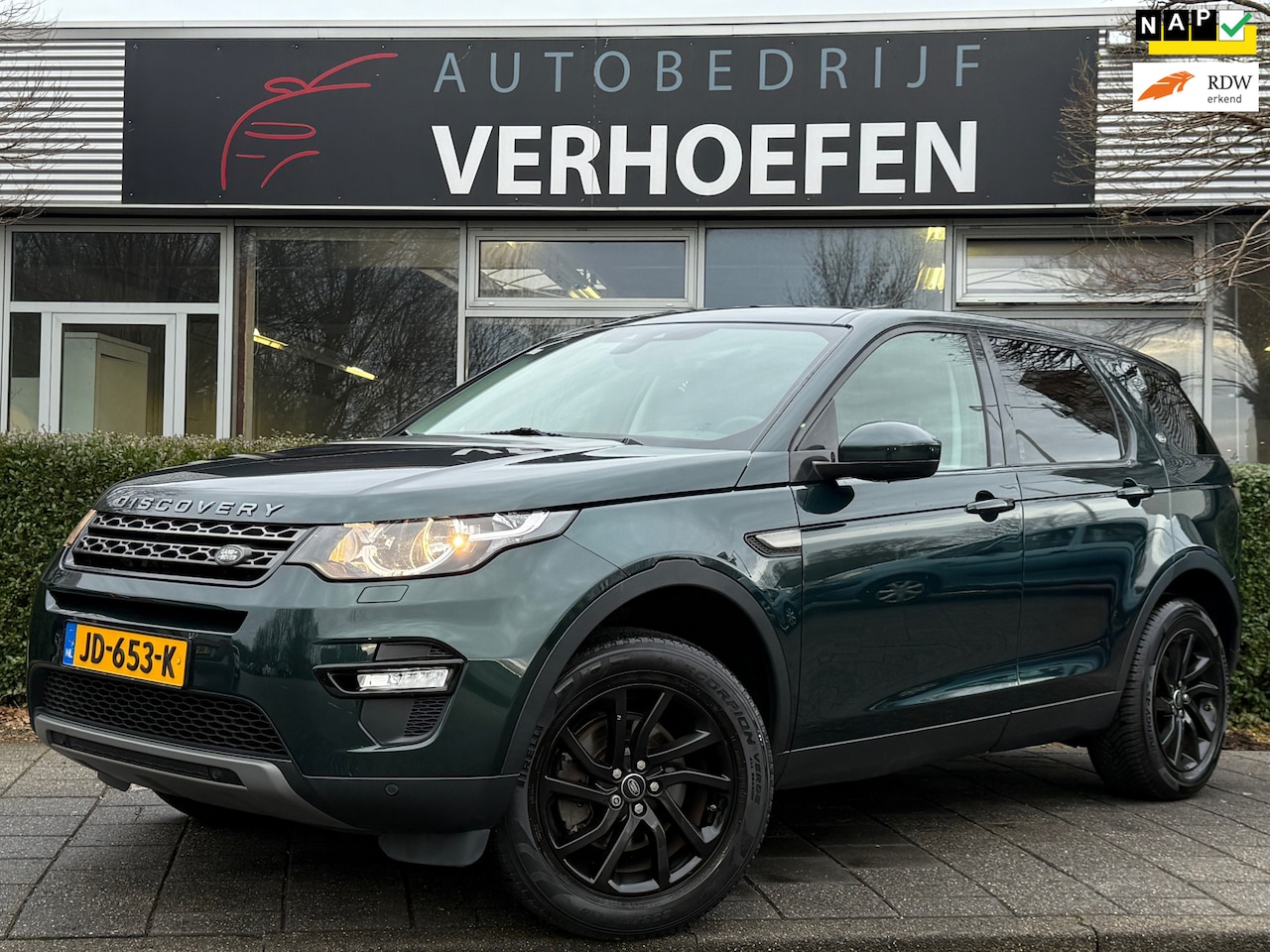 Land Rover Discovery Sport - 2.0 eD4 E-Capability Urban Series SE - PANORAMADAK - NAVIGATIE - CLIMATE / CRUISE - TREKHA - AutoWereld.nl
