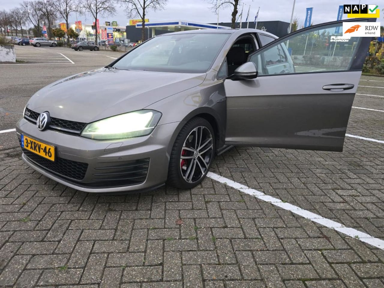 Volkswagen Golf - 2.0 TDI GTD Business Edition 2.0 TDI GTD Business Edition - AutoWereld.nl