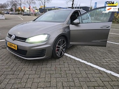 Volkswagen Golf - 2.0 TDI GTD Business Edition