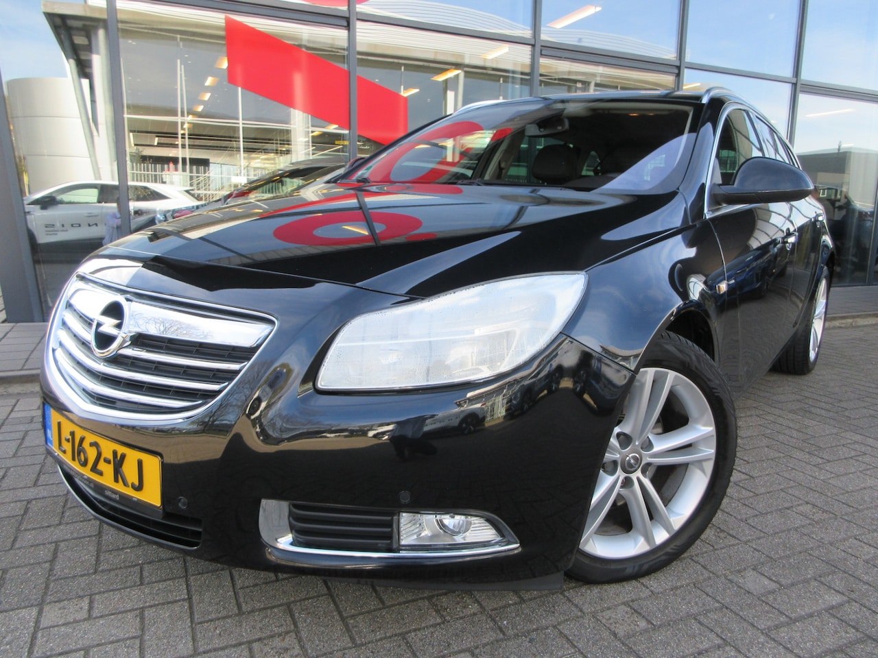 Opel Insignia Sports Tourer - 1.6 T Edition 180 PK | VIERSEIZOENEN BANDEN | CLIMATE CONTROL | NAVIGATIE | CRUISE CONTROL - AutoWereld.nl
