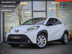Toyota Aygo X - 1.0 VVT-i MT First | Stoelverwarming | Climate Control | Camera | Led | ACC | Licht- regen