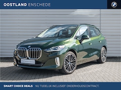 BMW 2-serie Active Tourer - 225e xDrive Luxury Line Automaat / Trekhaak / Sportstoelen / Adaptieve LED / Comfort Acces